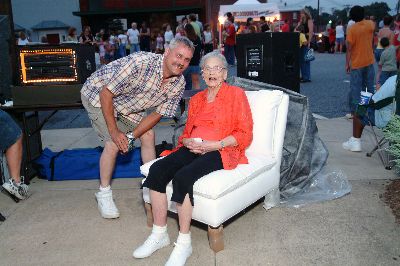 Images/Chamber St Dance (7-30-05) 030.jpg